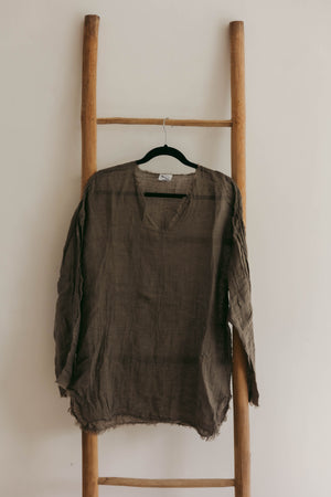 Loose fit, Raw linen V-neck  Shirt