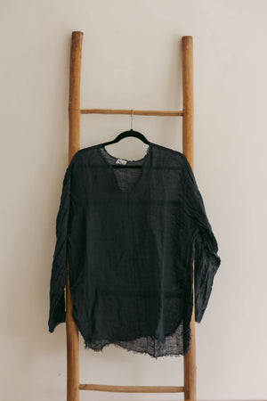 Loose fit, Raw linen V-neck  Shirt