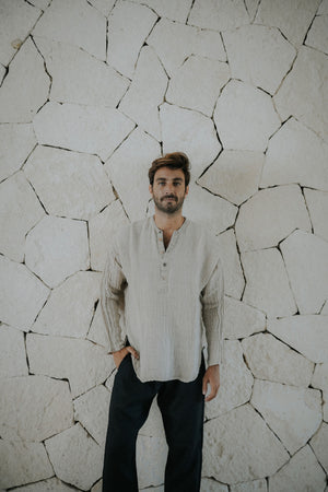 Loose fit Raw Linen shirt with buttoned collar